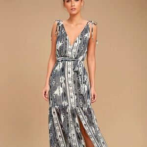 Lulus Silver and Black High Low Sundress with Pleated Slit Size S